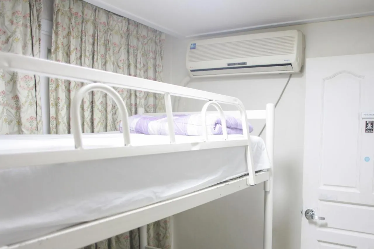 Yacht Guesthouse Seoul 2*,  Sydkorea