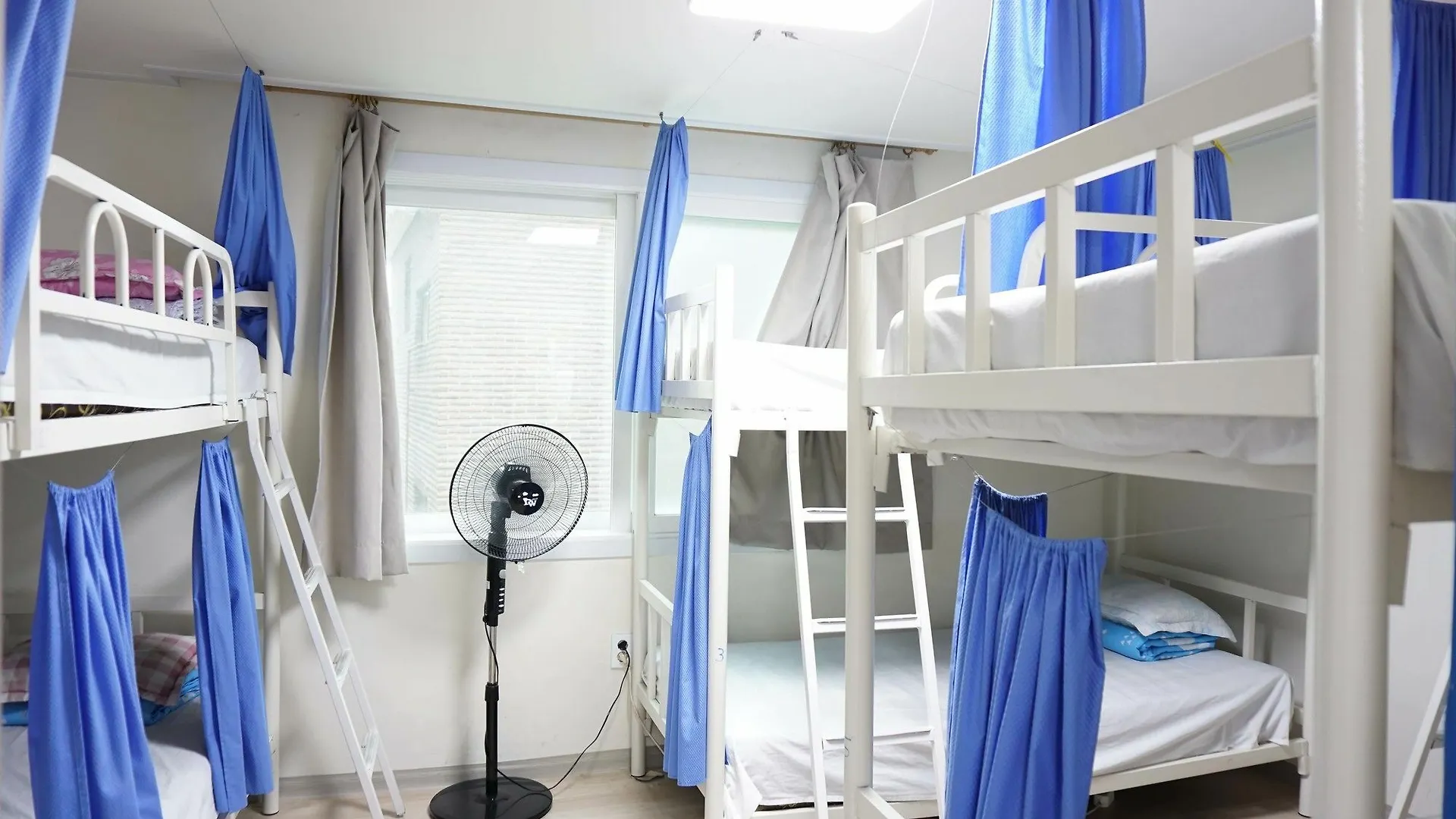 Yacht Guesthouse Seoul